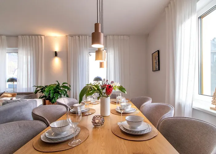Stilvolles City-Apartment I Netflix I Wlan L Stellplatz I Zentral