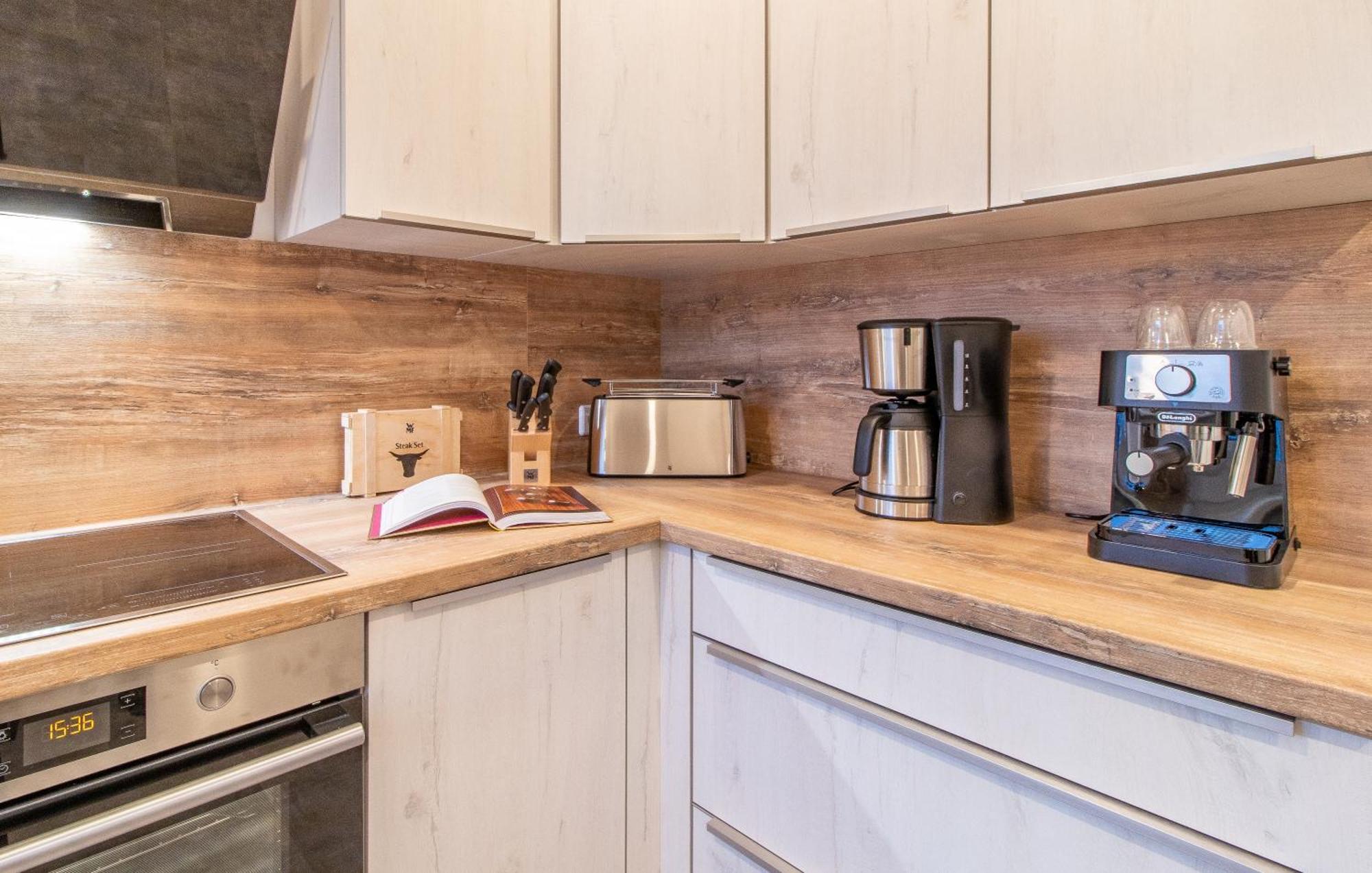 Apartment Stilvolles City-apartment I Netflix I Wlan L Stellplatz I Zentral *