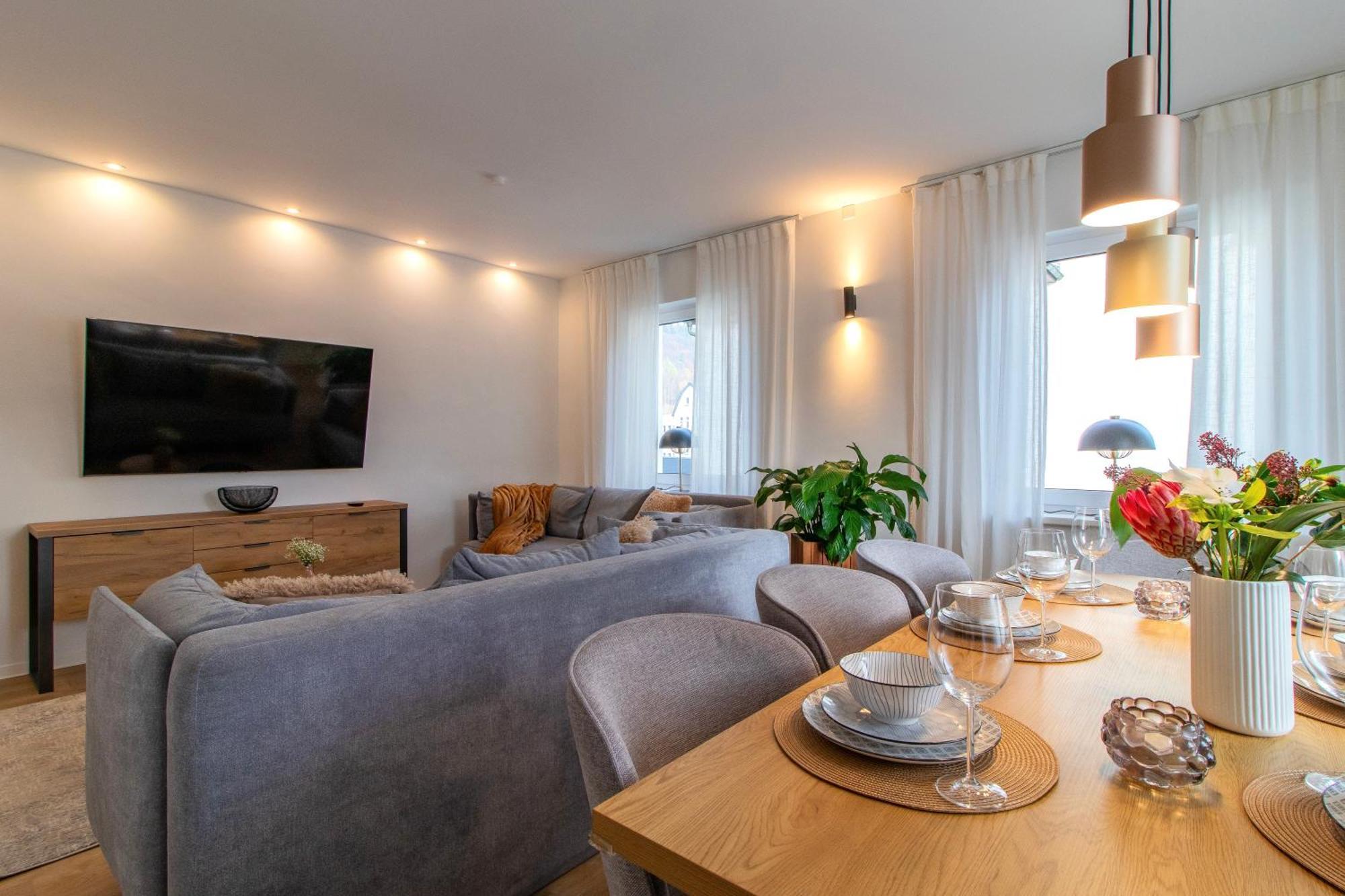 Stilvolles City-apartment I Netflix I Wlan L Stellplatz I Zentral Apartment *